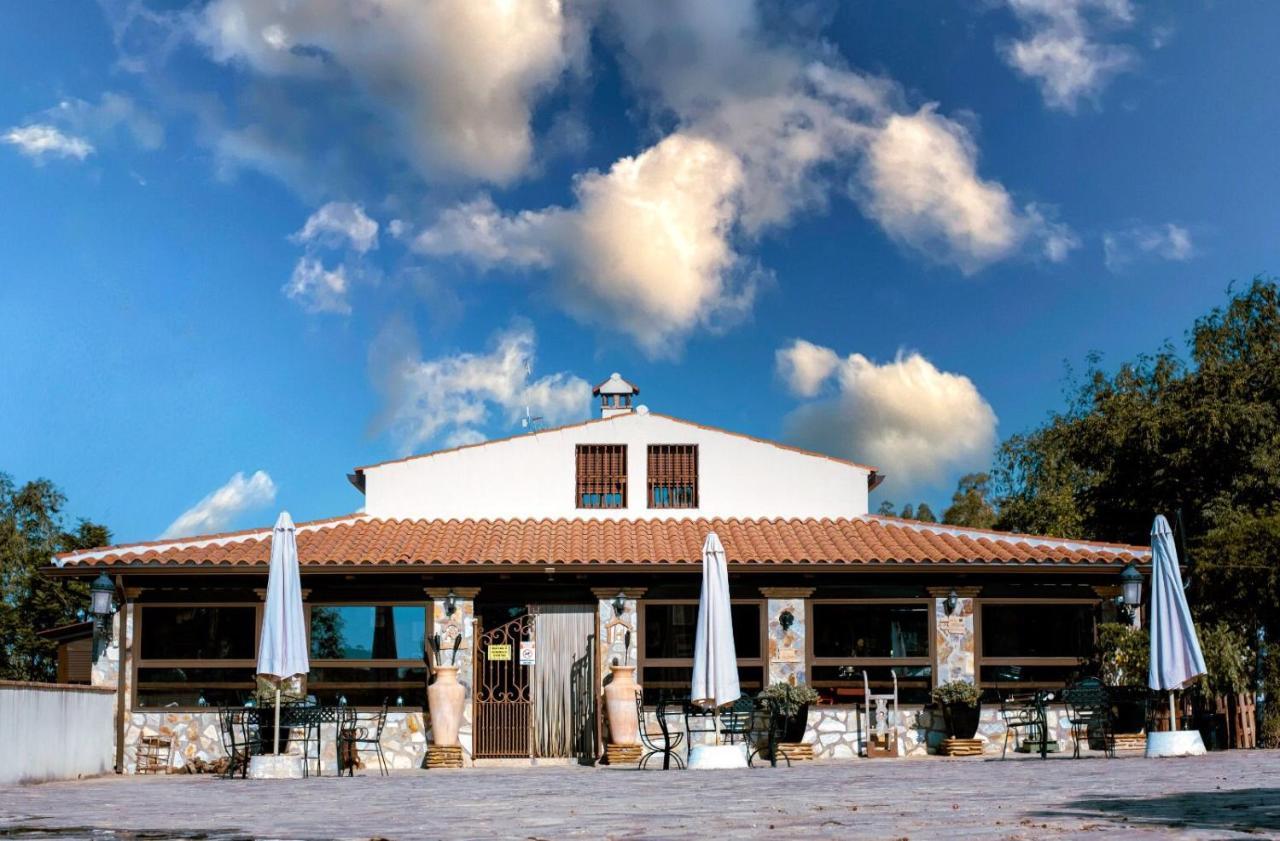 Hotel Rural Finca La Herencia Guadalcanal Kültér fotó