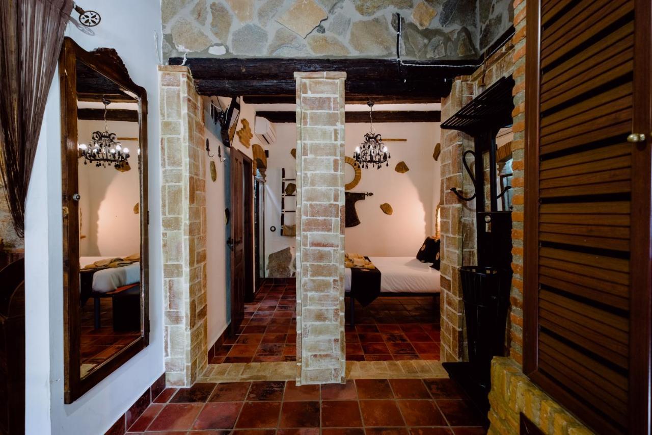 Hotel Rural Finca La Herencia Guadalcanal Kültér fotó
